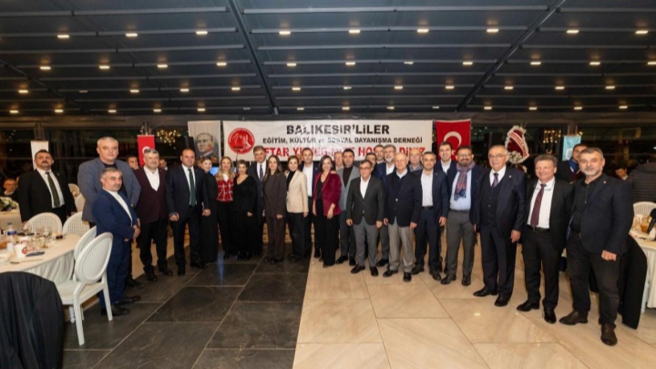 İzmir’de Balıkesirliler İftar Sofrasında Buluştu