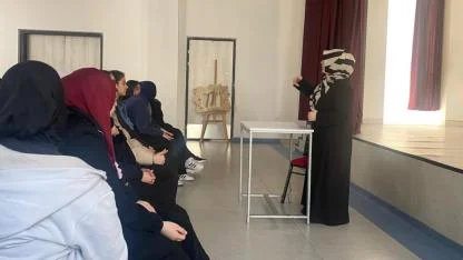 İzmir’de “Modern Zamanlarda Müslüman Kadının Rolü” Söyleşisi