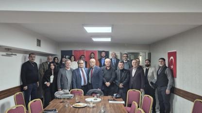 İzmir’de Türkmenlerin durumu masaya yatırıldı