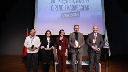 Karabağlar’da Dirençli Kent Hamlesi