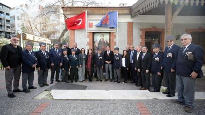 Karşıyaka’da Vefa Buluşması: Gaziler ve Şehit Yakınlarına Ziyaret