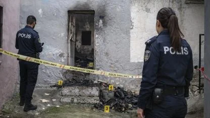 Konak’ta Silahlı Kavga Can Aldı, Evde Yangın Çıktı