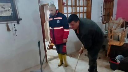 Menderes’te Yağmur Sonrası Seferberlik