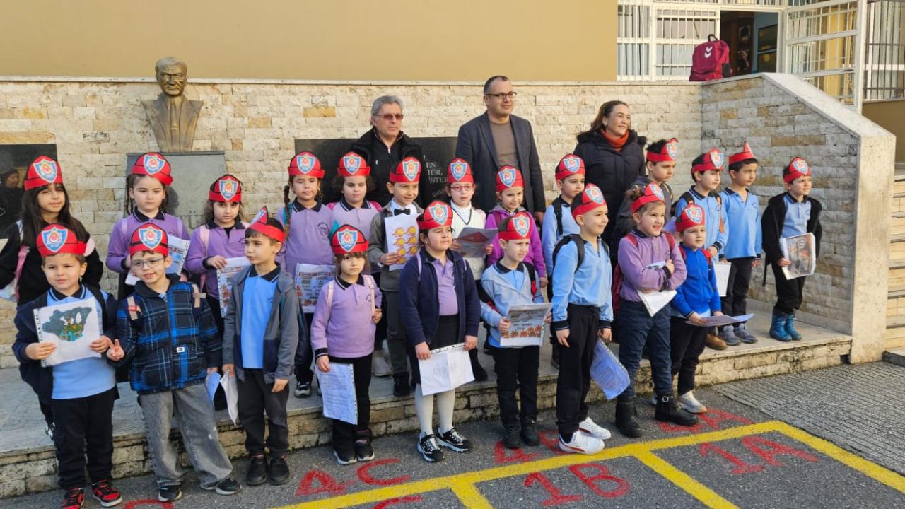 Minikler Deprem Bilincini Sahneye Taşındı