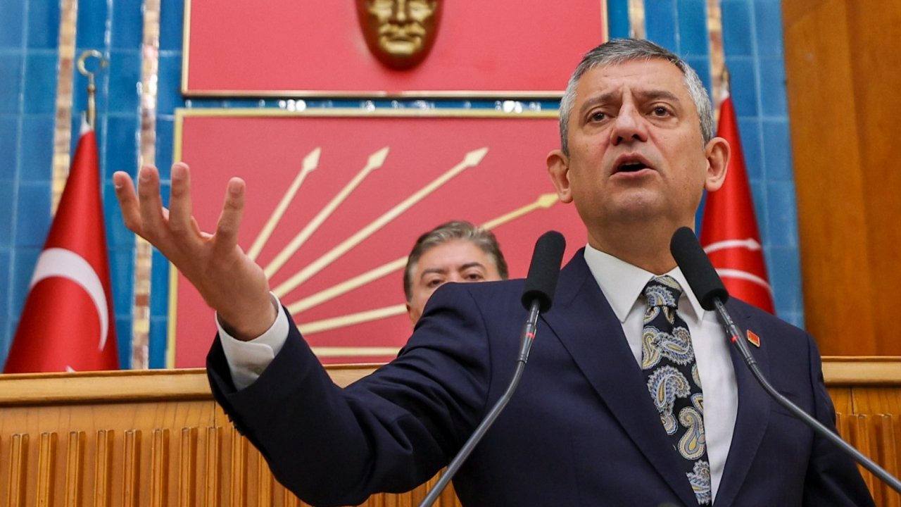 Özel’den Diploma Tartışmasına Sert Çıkış