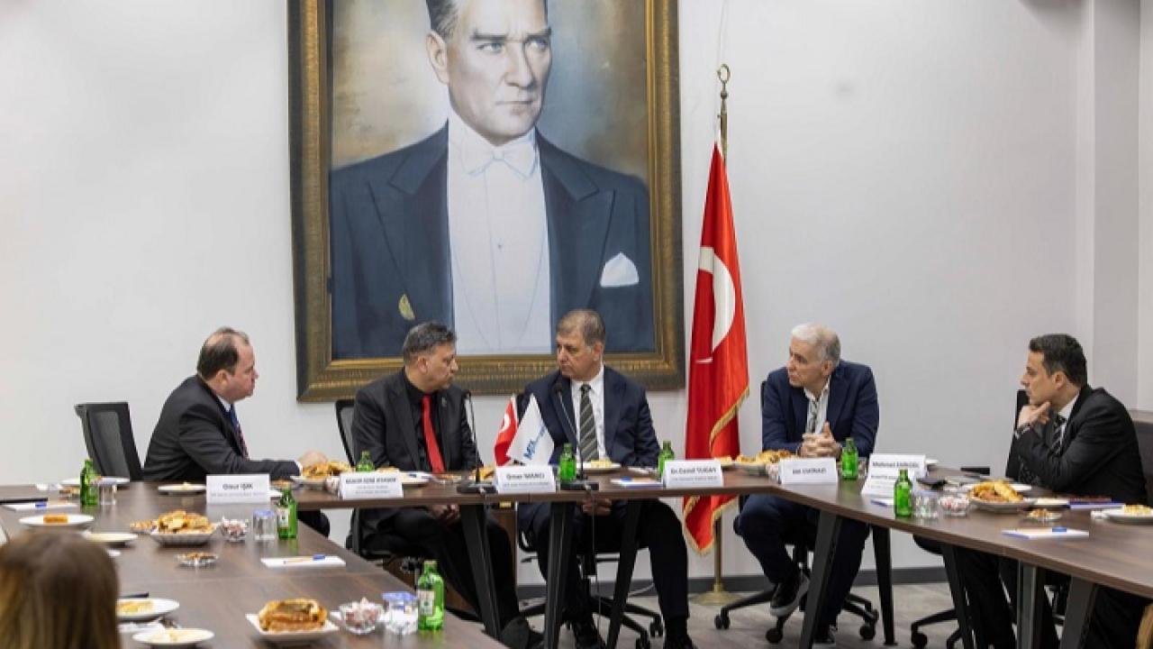 Tugay’dan İzmir için net mesajlar