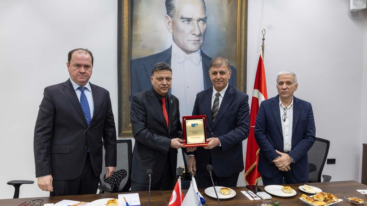 Tugay’dan İzmir için net mesajlar