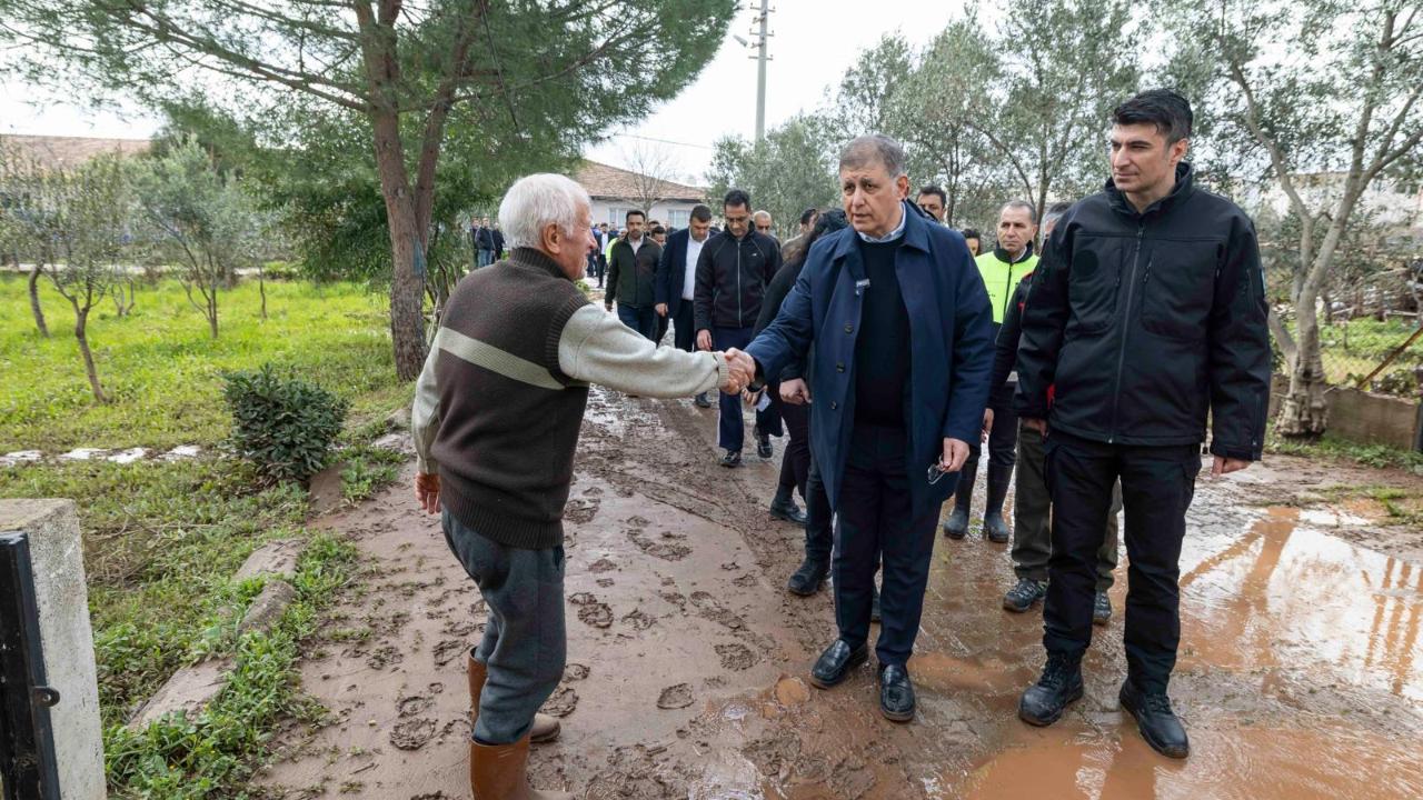 Tugay’dan Seferihisar’da sel mesaisi