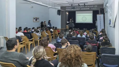 İzmir’de çocuklar iklim eyleminin parçası oluyor