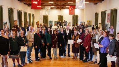 Ayvalık’ta Kadın Sanatçıların Eserleri Sanatseverlerle Buluştu