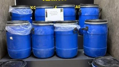 Bornova’da Yüklü Miktarda Uyuşturucu Etken Maddesi Ele Geçirildi