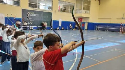 Buca’da Hedef Çanakkale Ruhu: 111. Yılda 111 Ok