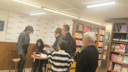 Çeşmeli yazar ilk kitabını okurlarıyla buluşturdu