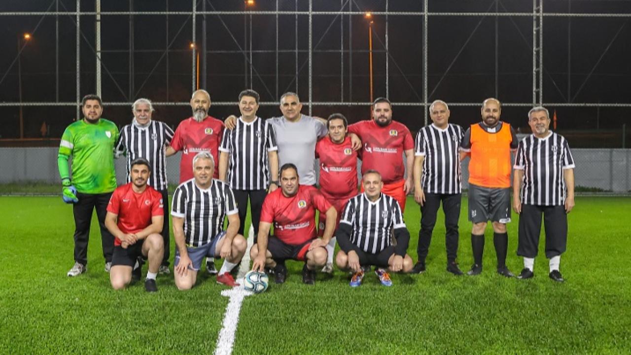 Efeler’de Halı Sahada Dostluk Maçı