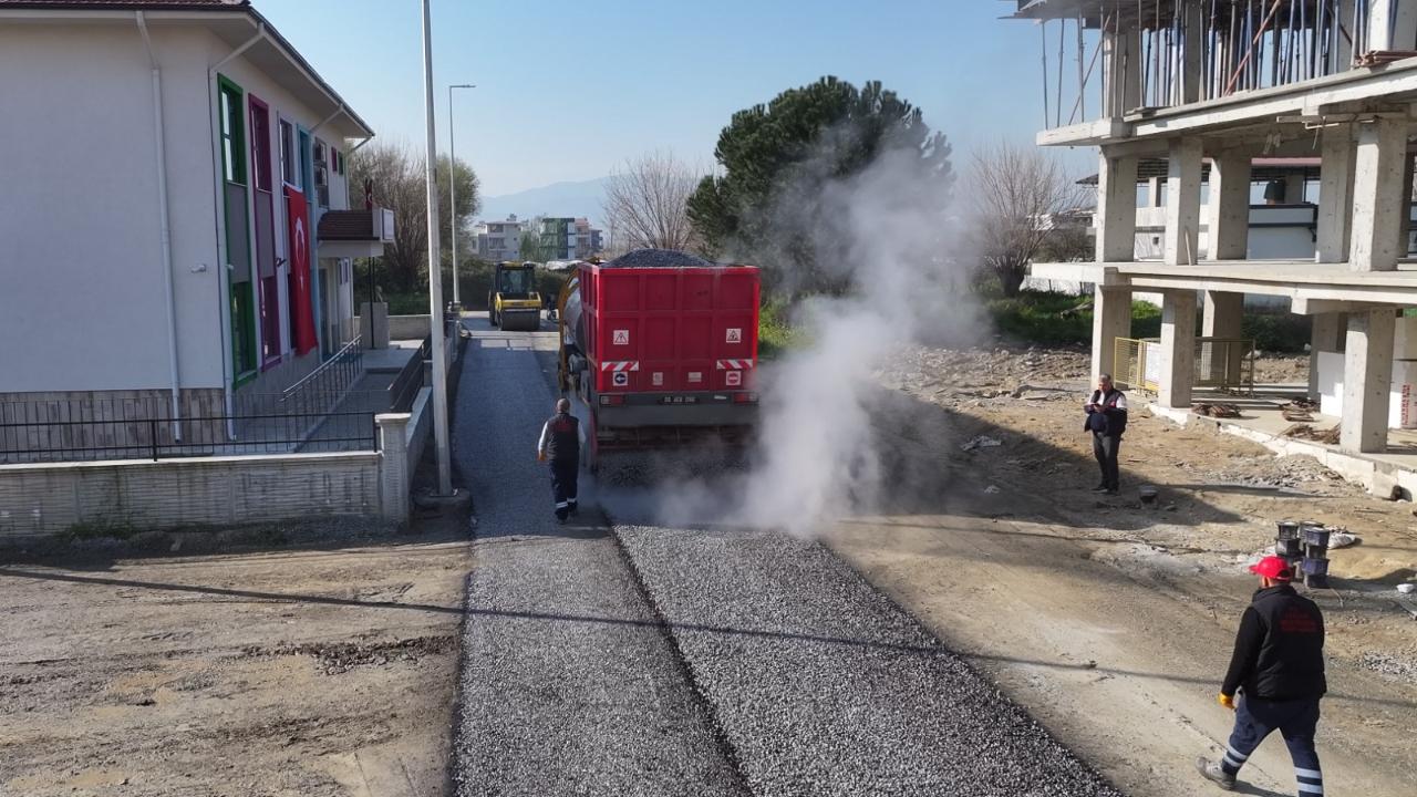 Efeler’de Umurlu Mahallesi’ne modern yol