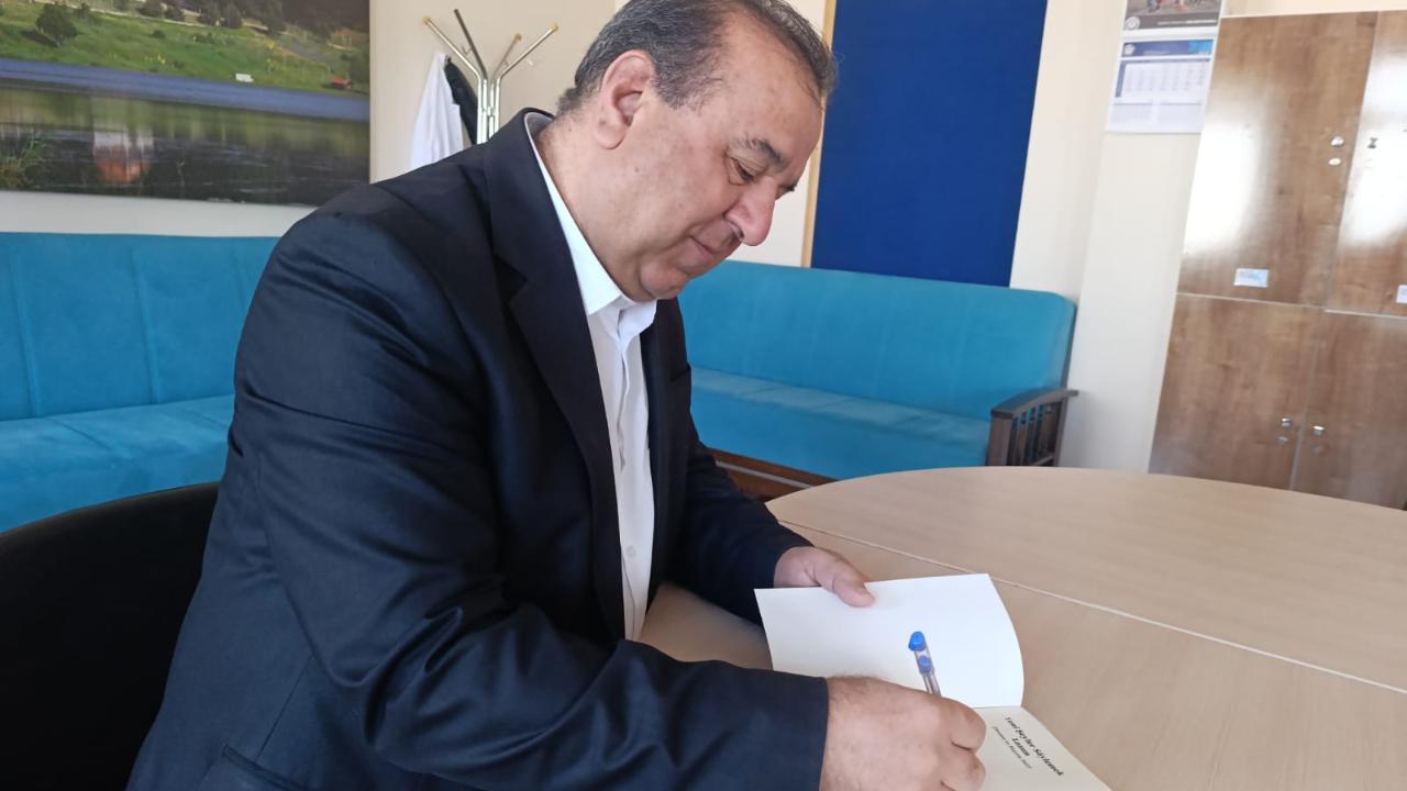 Eğitimci Yazardan Dikkat Çeken Kitap