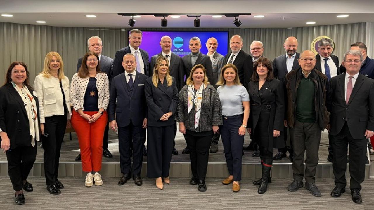 ESİAD’da İran ve küresel riskler konuşuldu