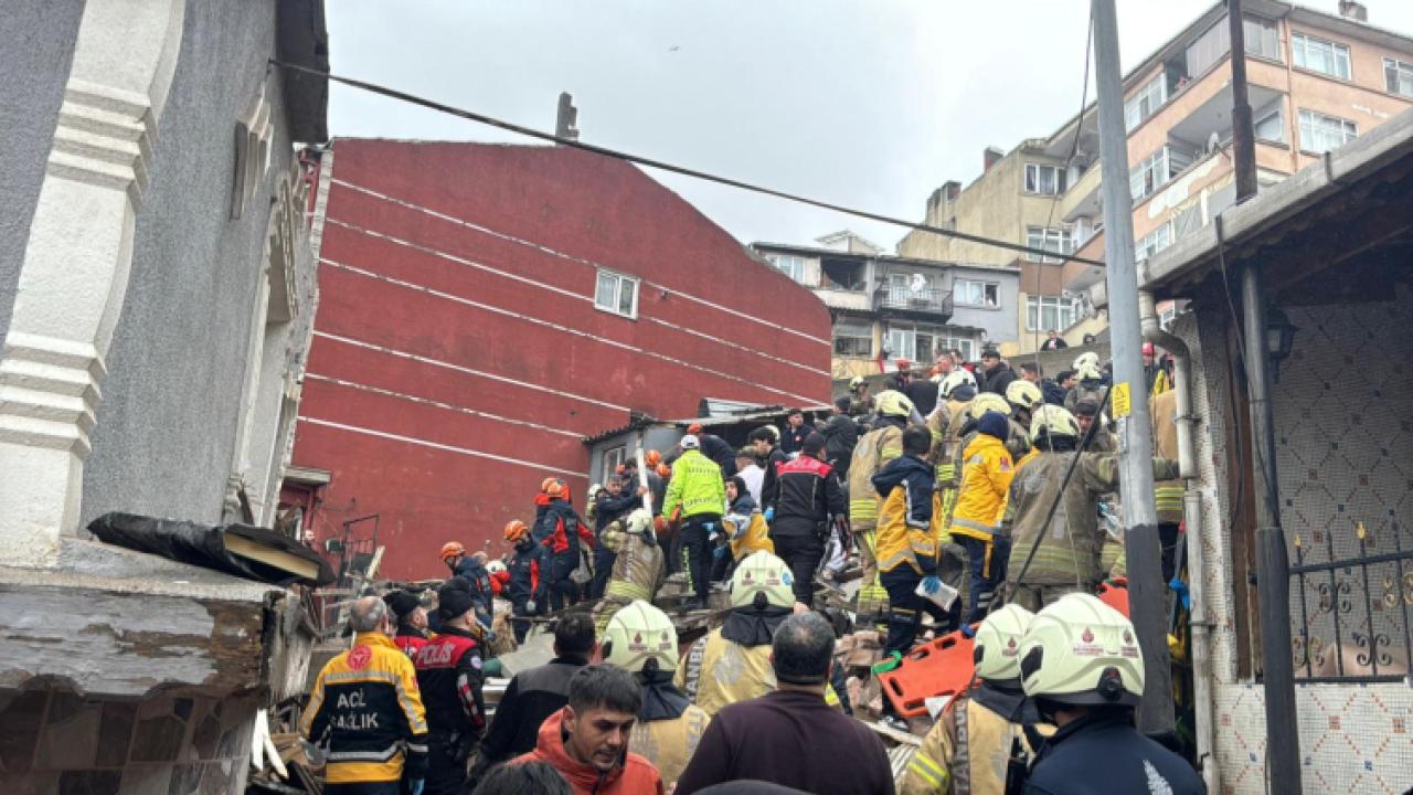 Fatih’te Korkunç Patlama! İki Bina Çöktü