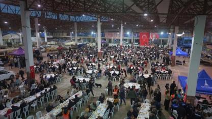 Gönüller Aynı Sofrada