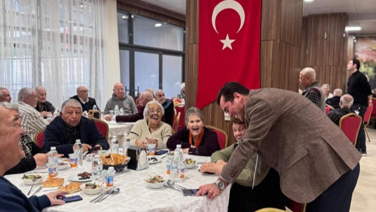 Huzurevinde anlamlı iftar