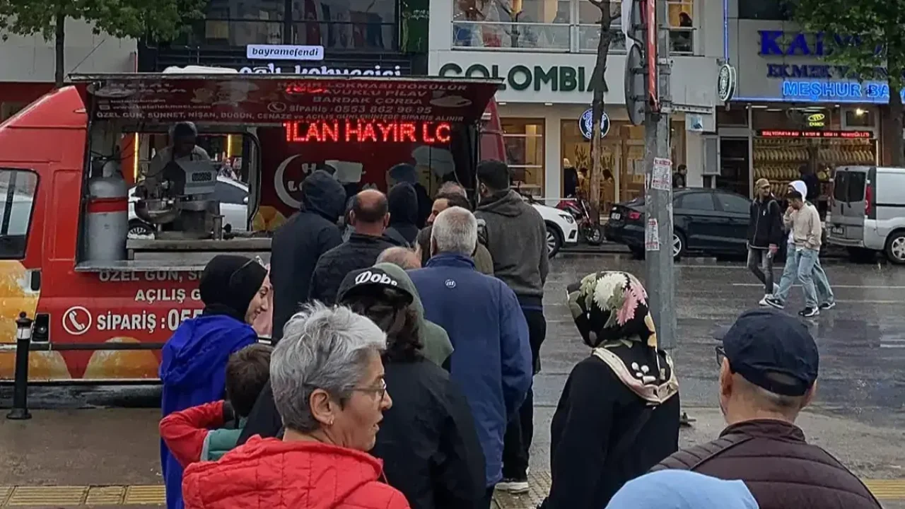 İş Yeri Açılışında Ne Dağıtılır? Müşteri Çekmek İçin Lokma İkramı