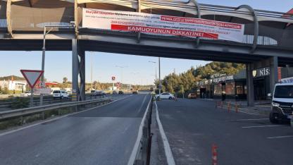 İzmir'de “işgal” krizi büyüyor: Dev pankartlarla kamuoyuna çağrı