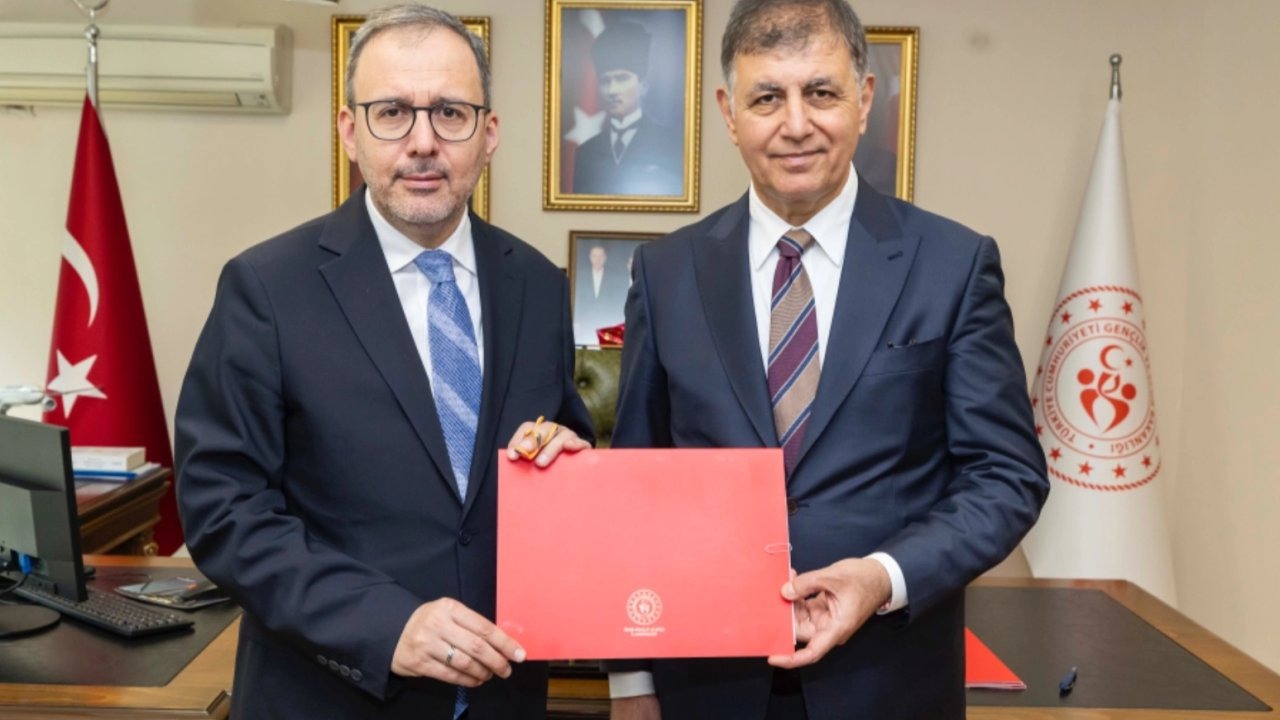 Karşıyaka Stadı İçin Tarihi İmza!