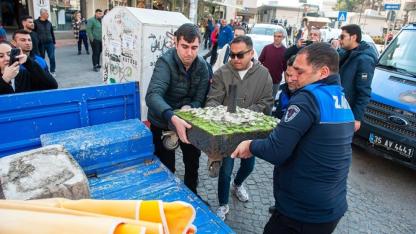 Karşıyaka’da Kaldırım İşgallerine Müdahale