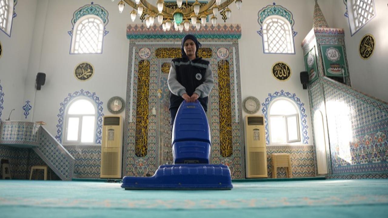 Kemalpaşa’da camiler Ramazan’a hazırlanıyor