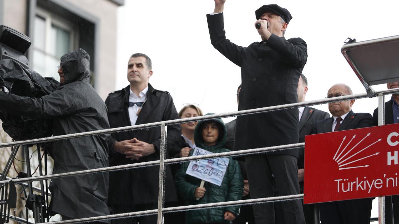 Kuşadası’nda Adalet Çağrısı