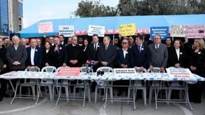 Kuşadası’nda Kritik Mesaj!