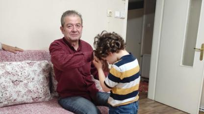 Nesilleri Birleştiren Sessiz Mektep: Bayram