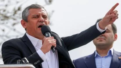 Özgür Özel’den mitingde Bayraklı teşkilatına sert uyarı