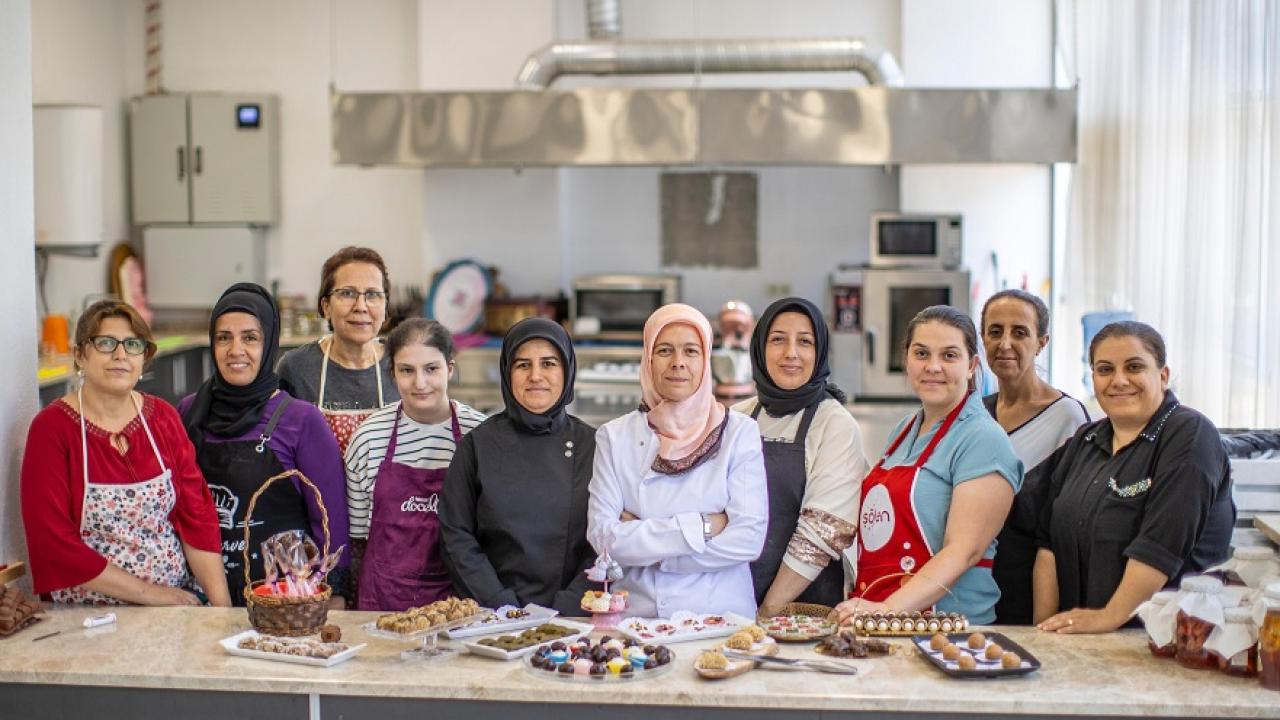 Pastacılık ve El Sanatları Aynı Çatı Altında