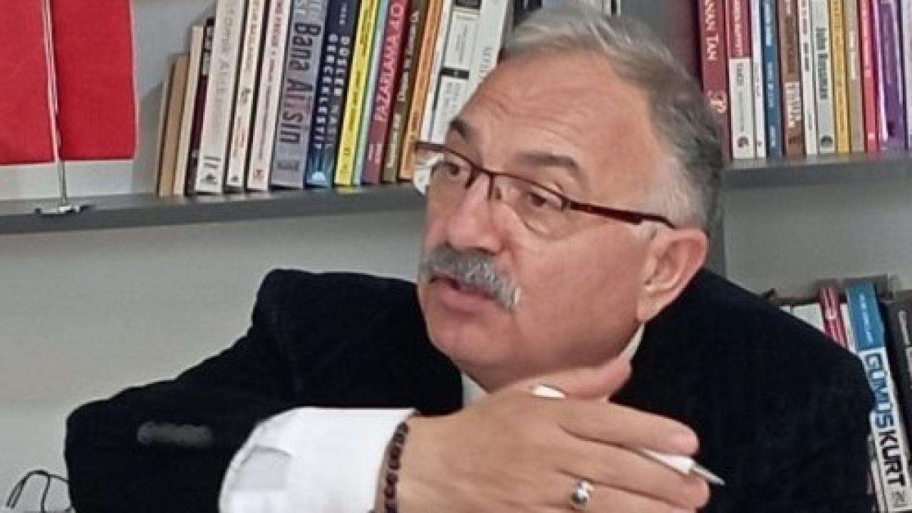 Tekin Alptekin’den sürpriz karar