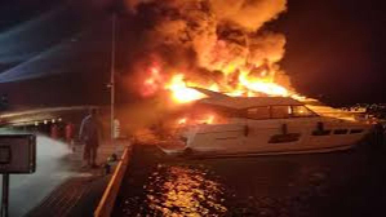 Tekneler Alev Alev Yandı, Büyük Tehlike Atlatıldı