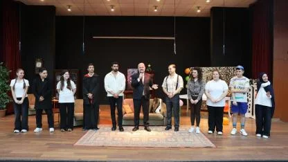 Yerel Oyuncular Sahneyi Salladı