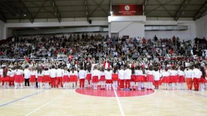 23 Nisan Öncesi Bayraklı’da Renkli Görüntüler