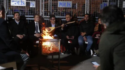 Vatandaşlar nöbette: Dayanışma büyüyor