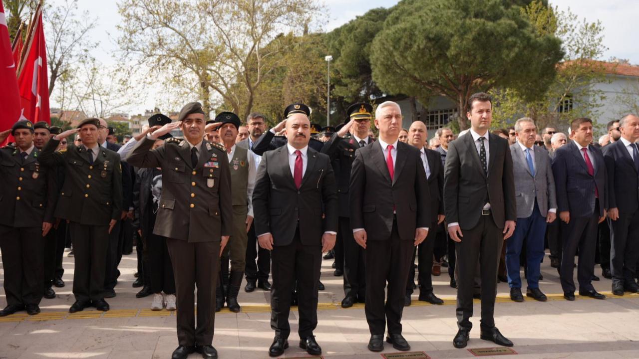 Bergama Atatürk İçin Tek Yürek