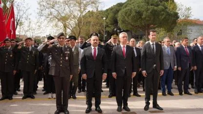 Bergama Atatürk İçin Tek Yürek