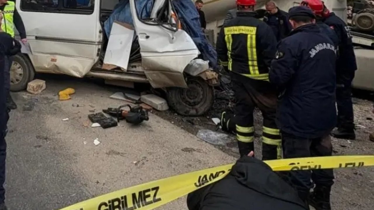 Burdur’da korkunç kaza! 7 kişi hayatını kaybetti