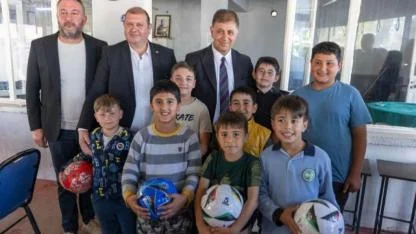 Cemil Tugay’dan Menderes Çıkarması