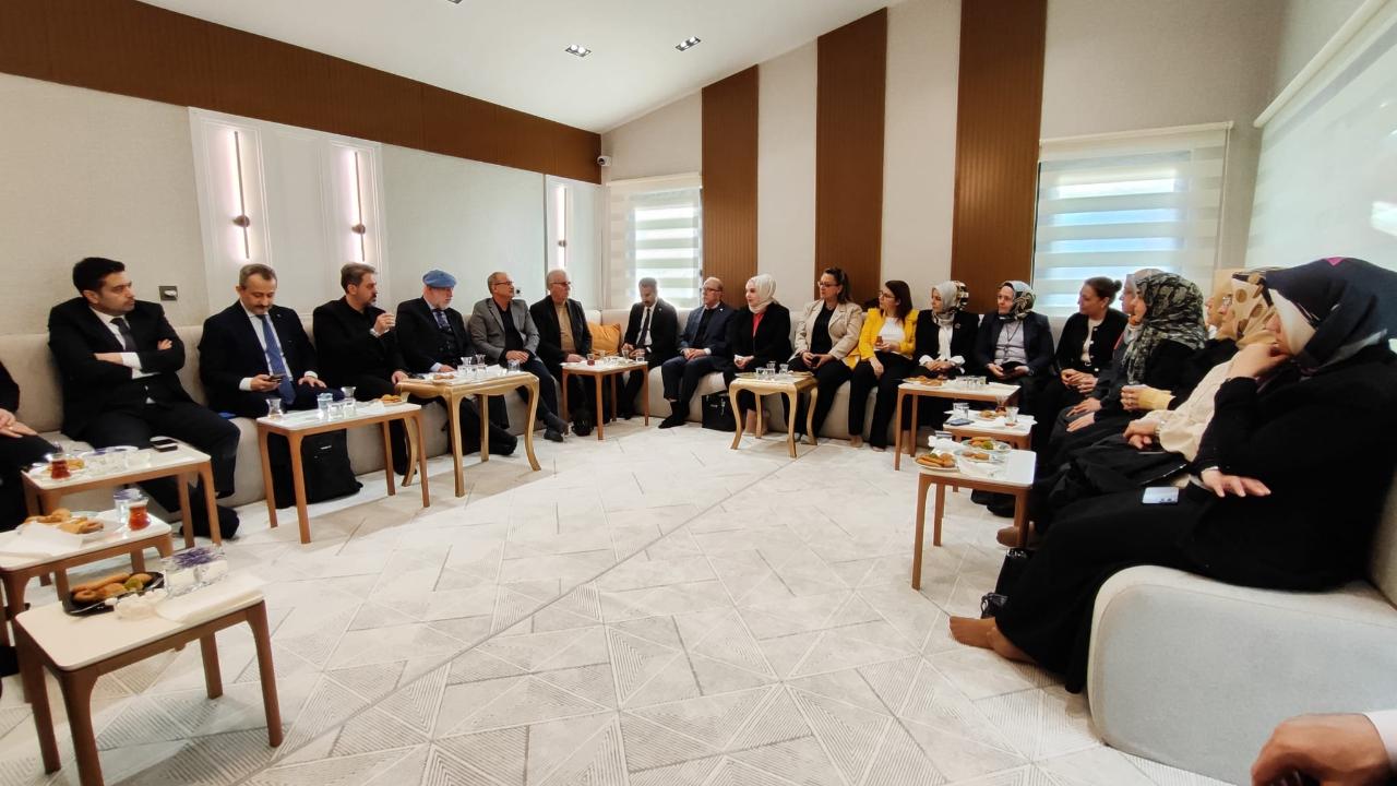 GAZİANTEP’TE AİLE İÇİN BÜYÜK BULUŞMA: "EKRANI KAPAT, BAĞI AÇ!"