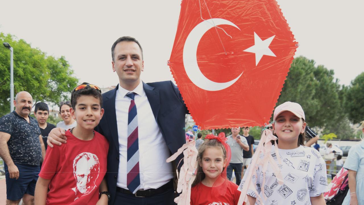 İzmir’de Gökyüzü Renkleniyor!