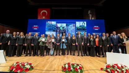 İzmir’den Dikili’ye Çifte Yatırım Hamlesi