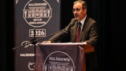 Kasapoğlu’ndan Gençlere Demokrasi Dersi