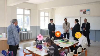 Kaymakam Şahin’den Özel Eğitim Okuluna Anlamlı Ziyaret: Öğrencilerin Mutluluğuna Ortak Oldular