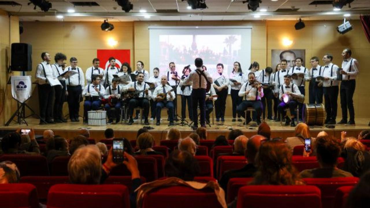 Notalar Otizm Farkındalığı İçin Yükseldi