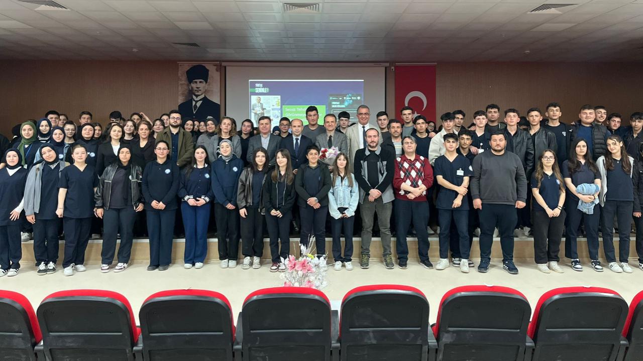 TÜBİTAK Suşehri’nde Öğrencilerle Buluştu: Mikroplastik Gerçeği